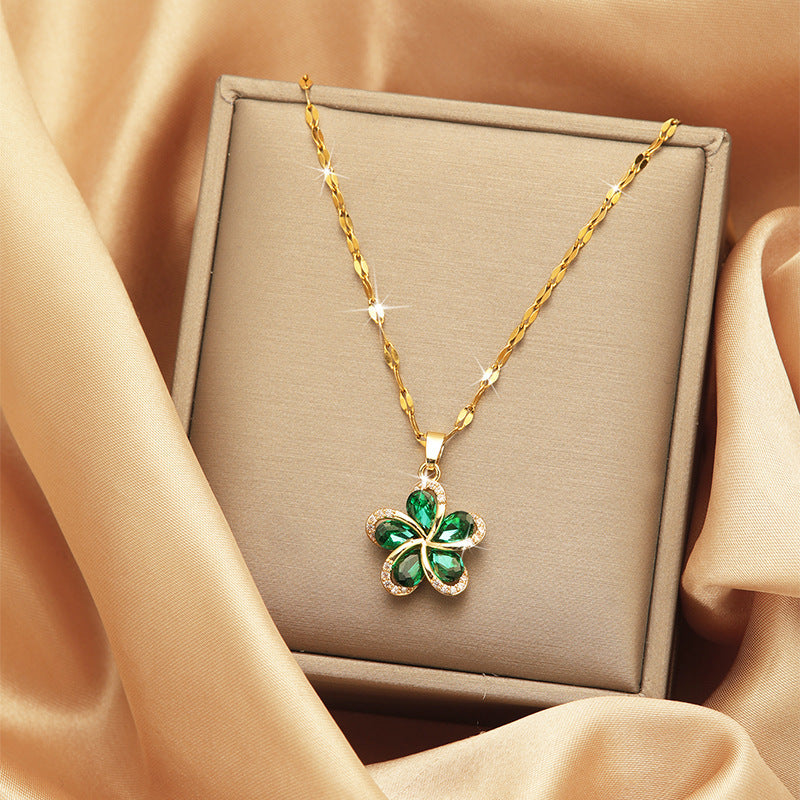 Flowers Pendant Necklace