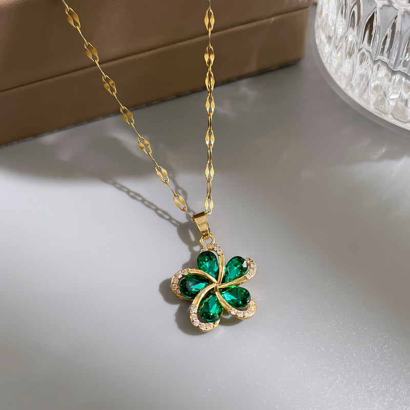 Flowers Pendant Necklace