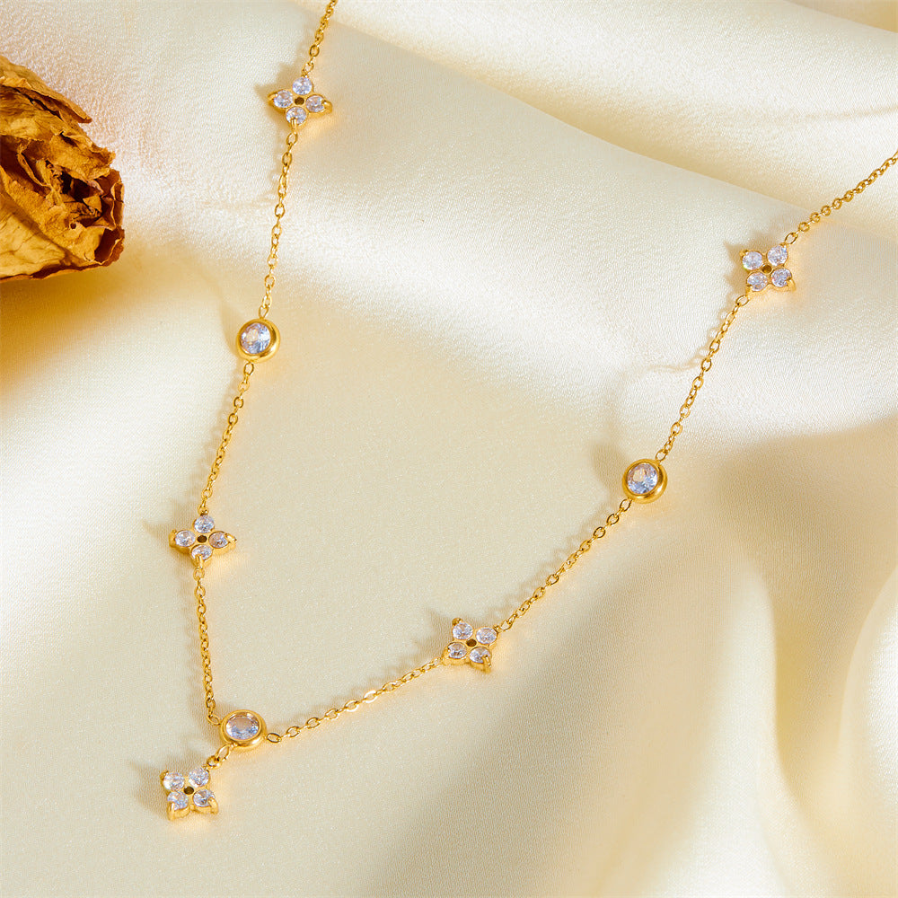 Four-leaf Flower Necklace